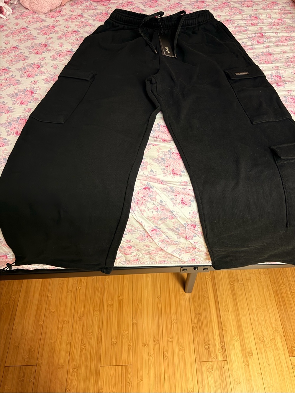 YoungLA Black Cargo Sweatpants with Drawstring